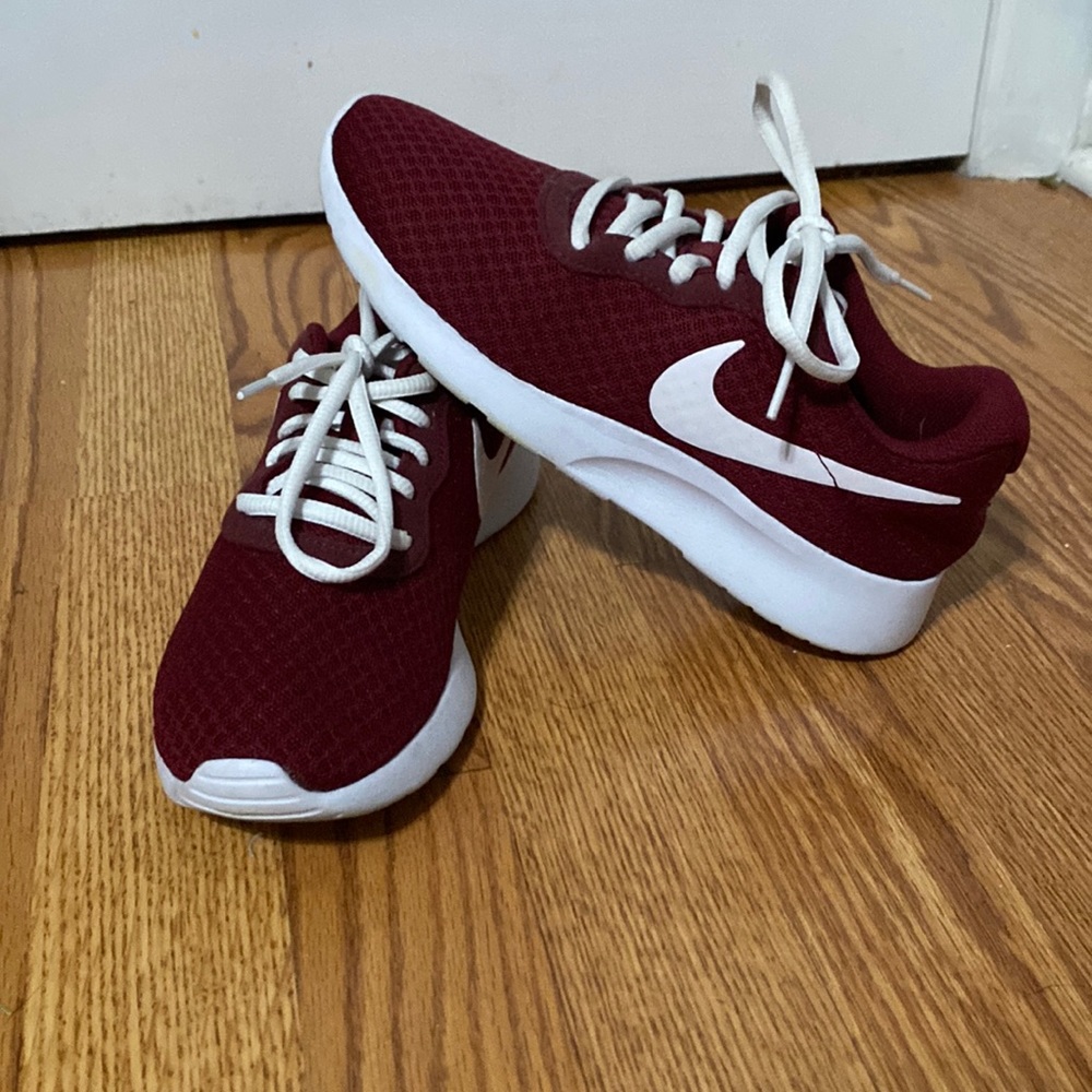 Nike Tanjun Running Shoe